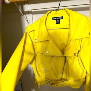 Beautiful yellow crop leatherette jacket